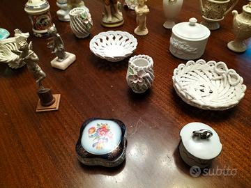 Oggettistica per casa di porcellana. kit 19 pezzi.