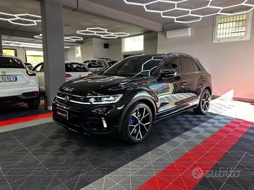 Volkswagen T-Roc R 2.0 TSI DSG 4MOTION AKRAPOVIC -