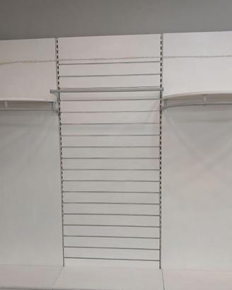 ARREDAMENTO NEGOZIO COMPLETO