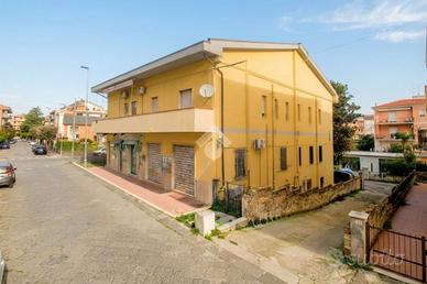 MONOLOCALE A FRANCAVILLA AL MARE