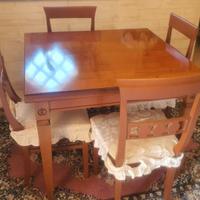 tavolo in noce + 4 sedie
