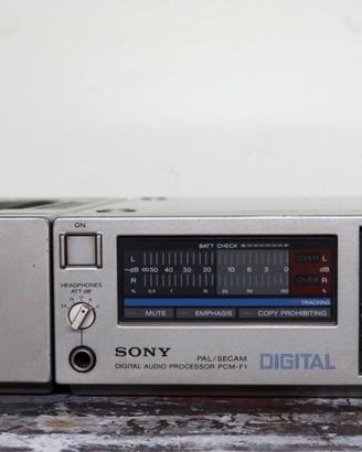 SONY PCM-F1