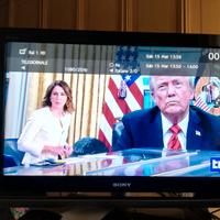 tv sony 32" KDL-32W4000