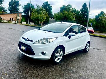 Ford Fiesta Ikon 1.4 TDCi 70CV 5 porte