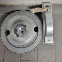 Avvolgitore tapparella da incasso e puleggia rullo