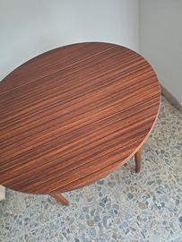 Tavolo stile scandinavo vintage 