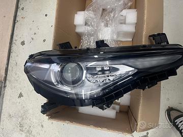Proiettore destro xenon