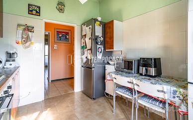 TRILOCALE CON GIARDINO E CANTINA