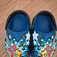 Crocs bambini che si illuminano