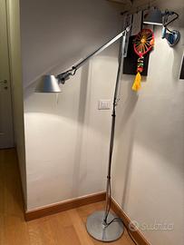 Lampada da terra Tolomeo di Artemide