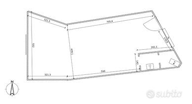 Locale commerciale uso negozio, strada principale