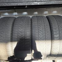 Gomme 235/55/19 Pirelli invernali