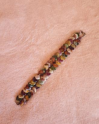 Collana di pietre colorate