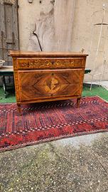 cassettone in stile Luigi XVI 