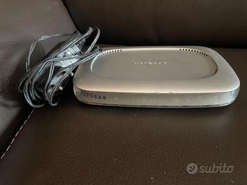 Netgear FS608 - Switch Fast Ethernet