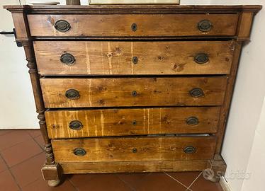 Cassettiera in legno