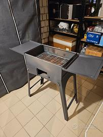 Barbecue Portatile con Gambe
