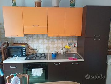 Cucina componibile con 4  fuochi e forno