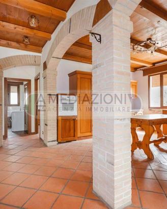 Appartamento di 84 m² con 4 locali e box auto a Do