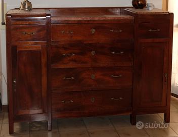 Canterano o cassettone in noce