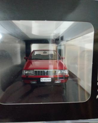 Lancia Thema 1/18