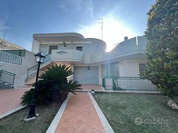 Villa bifamiliare Bari [Cod. rif 3162942VRG]