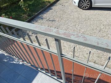 Riverniciatura ringhiera terrazzo