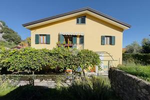 CASA INDIPENDENTE A PIETRASTORNINA