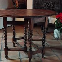 Tavolo inglese in legno