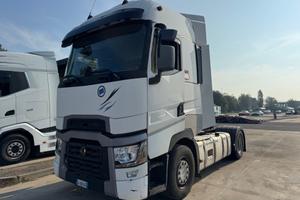 TRATTORE STRADALE RENAULT T 520