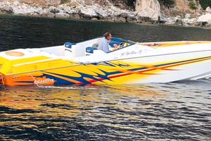 Cigarette 38 top gun