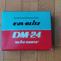 Flash elettronico vintage Eva Blitz Dm-24