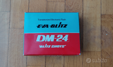 Flash elettronico vintage Eva Blitz Dm-24