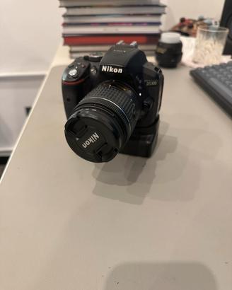 Nikon D5300 + 18-55 VR + battery grip