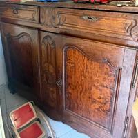 Antica credenza provenzale di leta 700