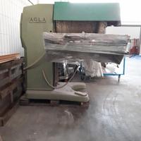 macchina in piano levigatrice