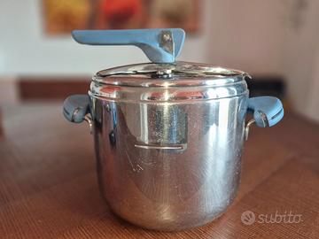 pentola a pressione LAGOSTINA usata 20€