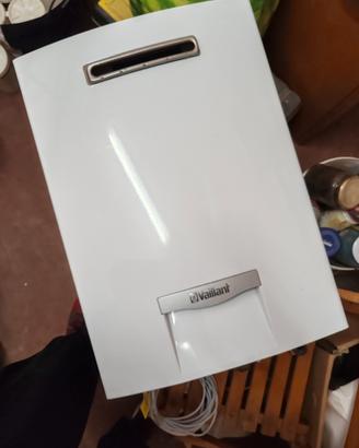 Scaldabagno a metano 12 LT. da esterno VAILLANT