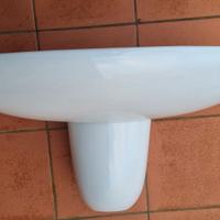Lavandino in ceramica  ideal Standard salvaspazio