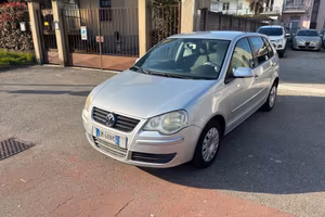 Volkswagen Polo 1.4/80CV 16V 5p. Sportline