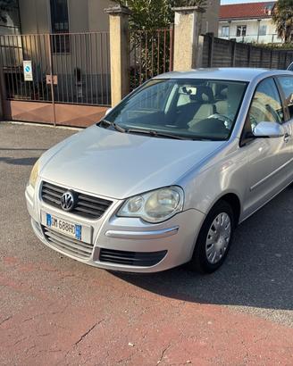 Volkswagen Polo 1.4/80CV 16V 5p. Sportline