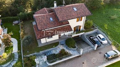 Villa a Garbagnate Monastero 4 locali