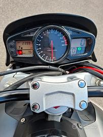 Suzuki gsr 600 yoshimura 