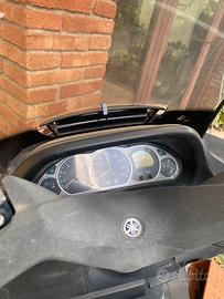 Yamaha Majesty 250 del