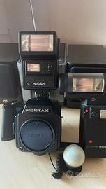 Pentax 645 Non Testata con due Flash
