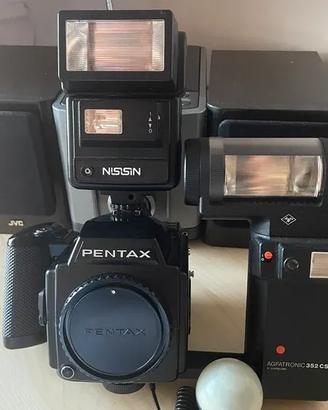 Pentax 645 Non Testata con due Flash