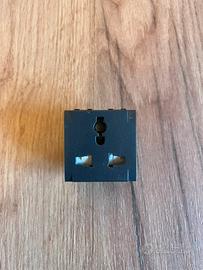 Presa multistandard BTicino Living Light