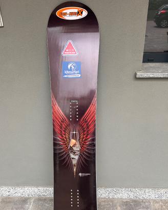 Snowboard Never Summer Titan TX 169