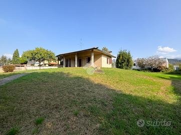 VILLA SINGOLA A PASSIRANO