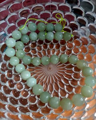 filo di pietre dure di giada verde 